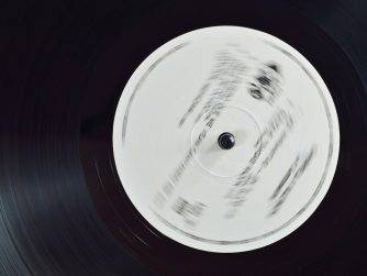 Recording Old Sound Vinyl Music  - padrinan / Pixabay