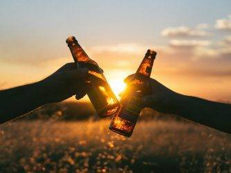 Beer Cheers Sunset Sunlight  - Free-Photos / Pixabay