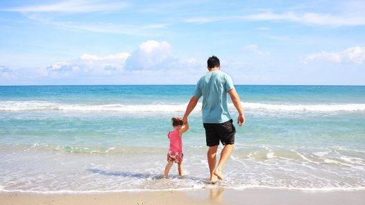 Father Daughter Beach Family Daddy  - sarahbernier3140 / Pixabay